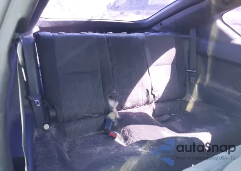 2011 Scion Tc z USA, uszkodzony, nr VIN JTKJF5C79B3015955